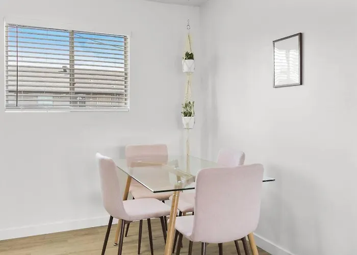 Apartment Contemporary In Biltmore Phoenix